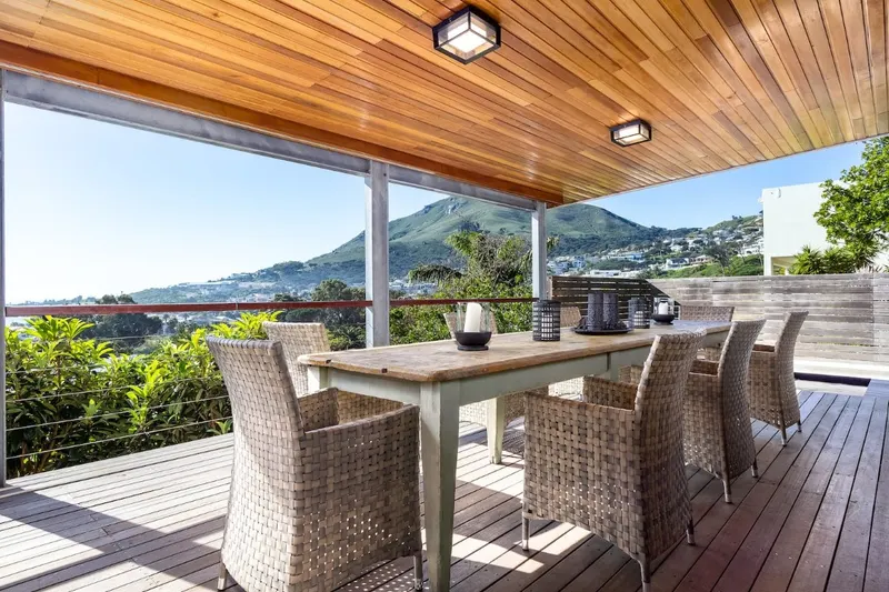 17 Geneva Upper in Camps Bay – photo 4