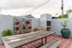 42 on Victoria - Camps Bay beach bungalow in Bakoven – photo 30 thumbnail