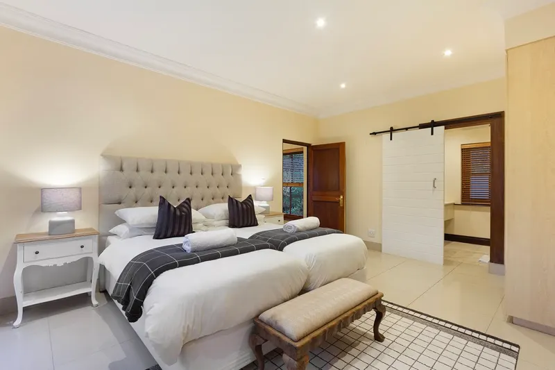 Constantia Grande and Den in Constantia – photo 14