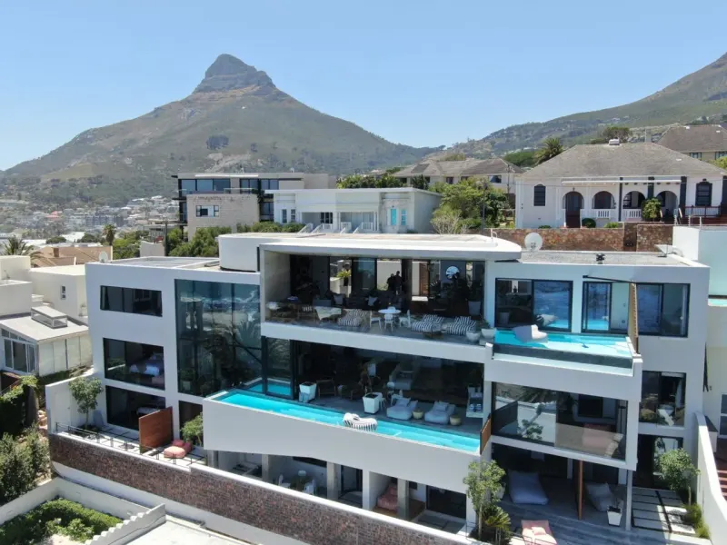 Camps Bay Grand in Camps Bay – photo 2