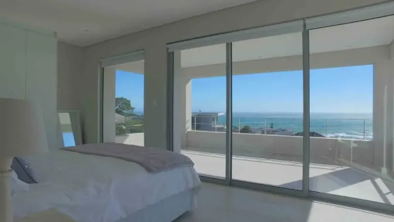 Camps Bay Upper Tree Villa in Camps Bay – photo 16
