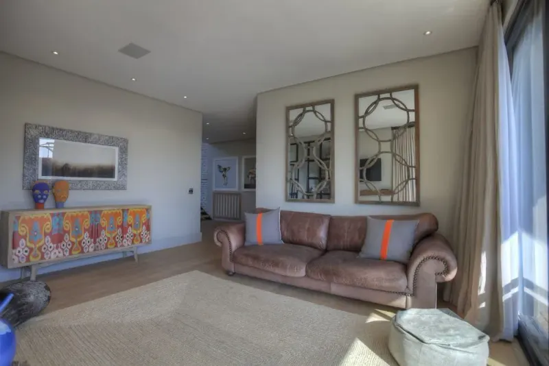 Oranjezicht Modern Villa in Gardens – photo 7
