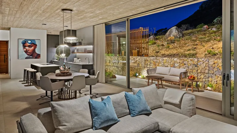Mountain Vista Penthouse in Camps Bay – photo 24