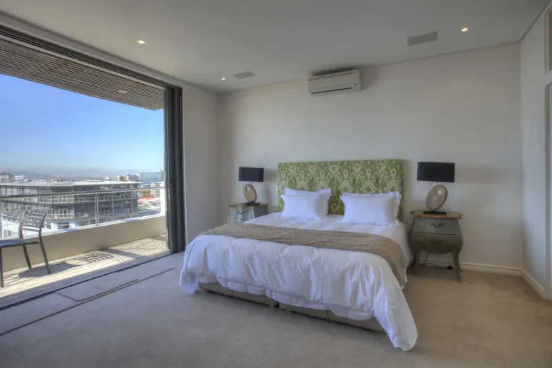 Loader Modern in Green Point – photo 5