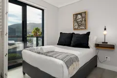 Queens Penthouse in Sea Point  – photo 12 thumbnail