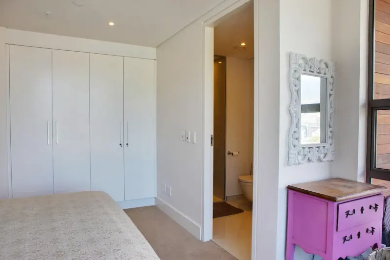 City Lights Apartment in De Waterkant – photo 8