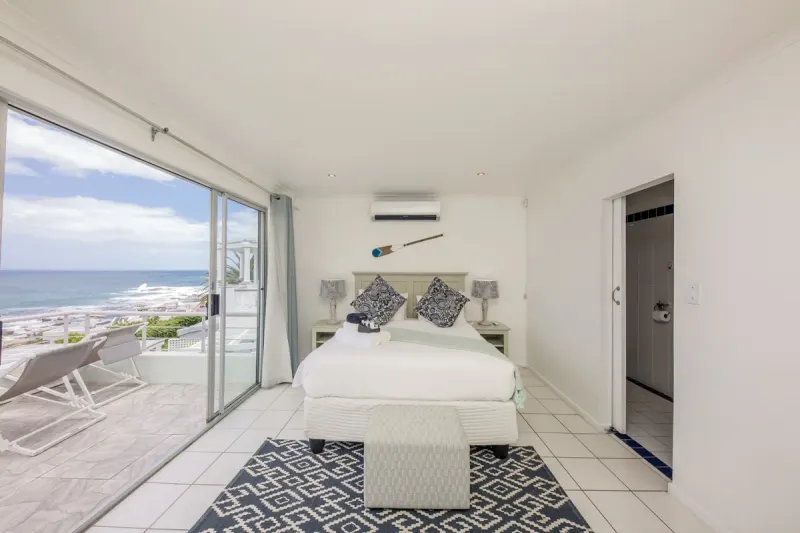 Indigo Bay - The Penguin in Camps Bay – photo 12