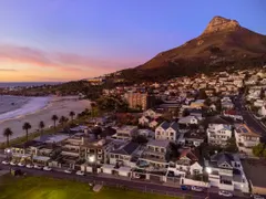 Beachside Manor in Camps Bay – photo 1 thumbnail