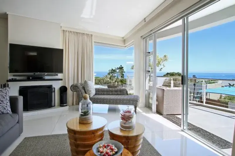 Camps Bay Atlantic Villa in Bakoven – photo 9