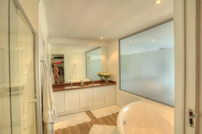 Borbeaux Villa in Sea Point – photo 12