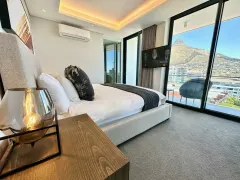 Panoramic Penthouse in Sea Point – photo 4 thumbnail