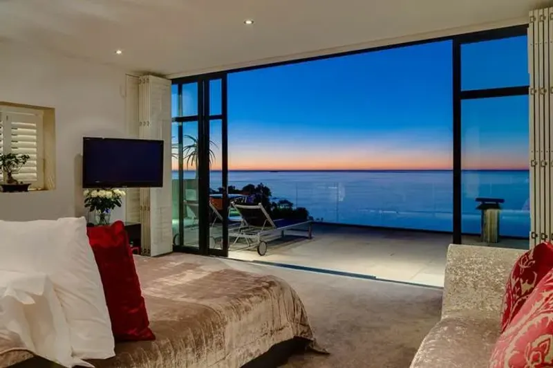Kloof Views in Clifton – photo 12