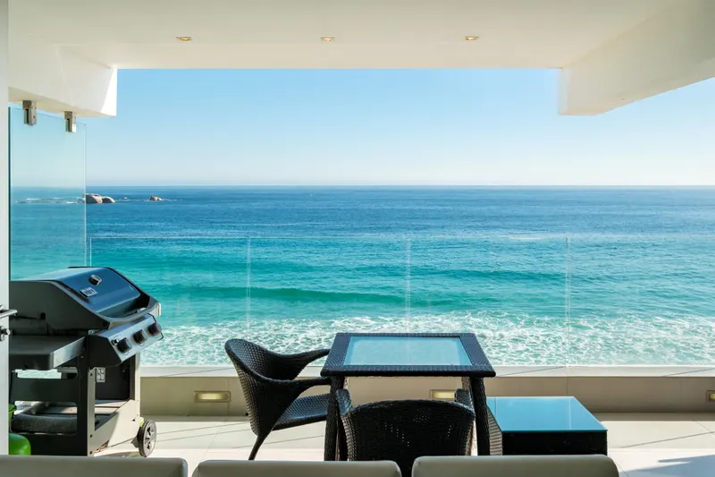 Ocean Breeze in Clifton – photo 22