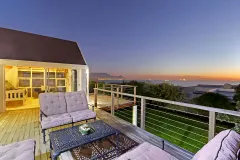 Gull Road Villa in Bloubergstrand – photo 18 thumbnail