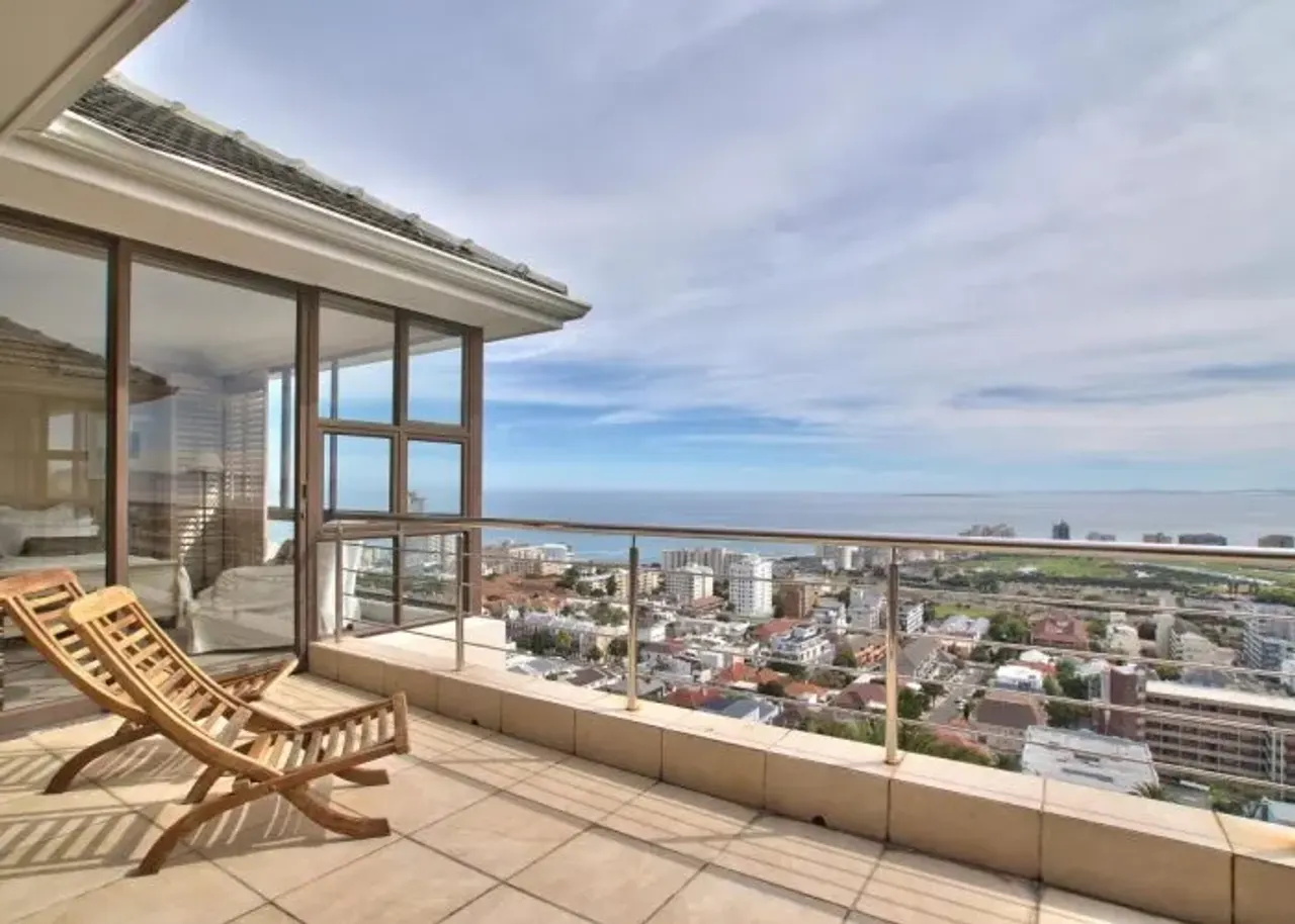 Bay Vista Views in Green Point