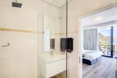 Ocean's 33 Villa in Camps Bay – photo 22 thumbnail