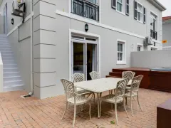 Berkely Place in Camps Bay – photo 7 thumbnail