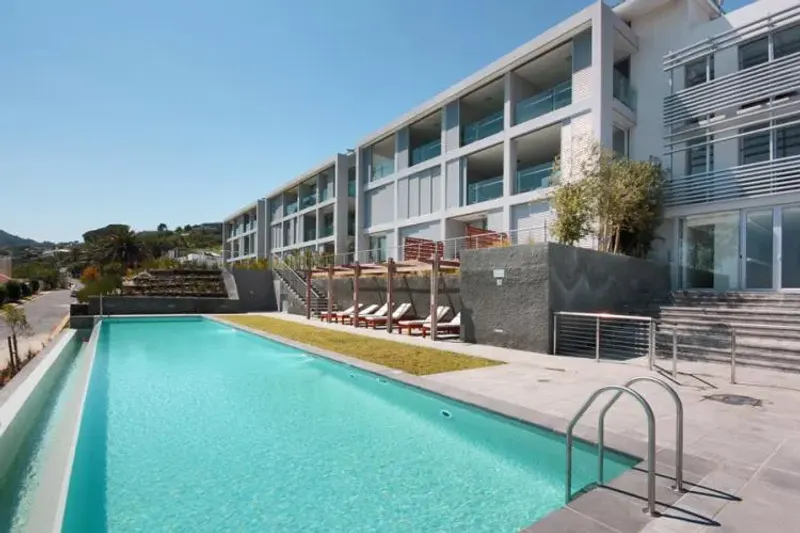 306 Crystal Apartment in Camps Bay – photo 9