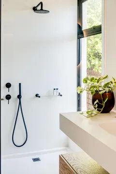 Iliwa in Fresnaye – photo 29 thumbnail