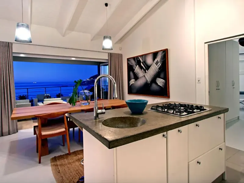 Clifton 4th Beach Bungalow in Clifton – photo 13