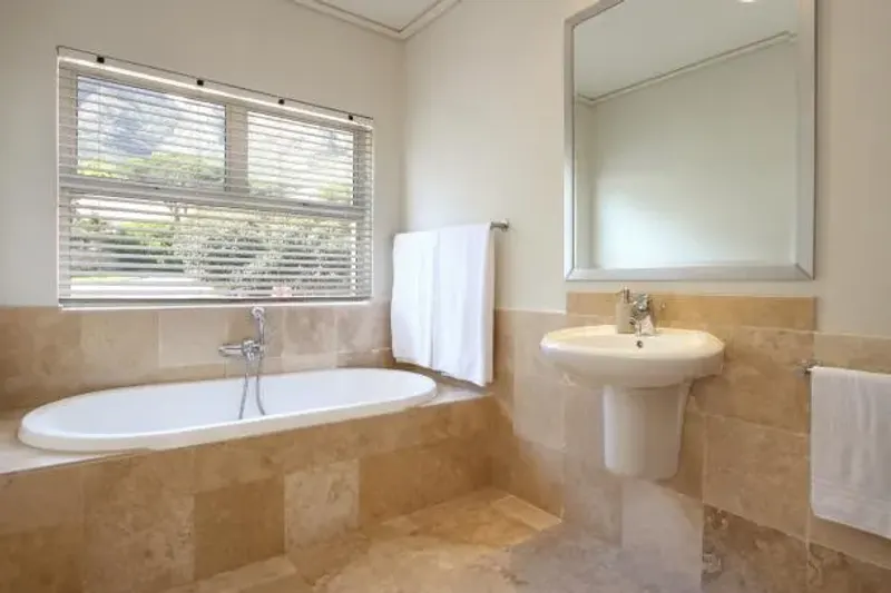 Dunkeld in Camps Bay – photo 16