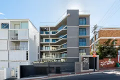 Queens Penthouse in Sea Point  – photo 7 thumbnail