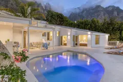 TWO VIEWS (CB155) in Camps Bay – photo 33 thumbnail