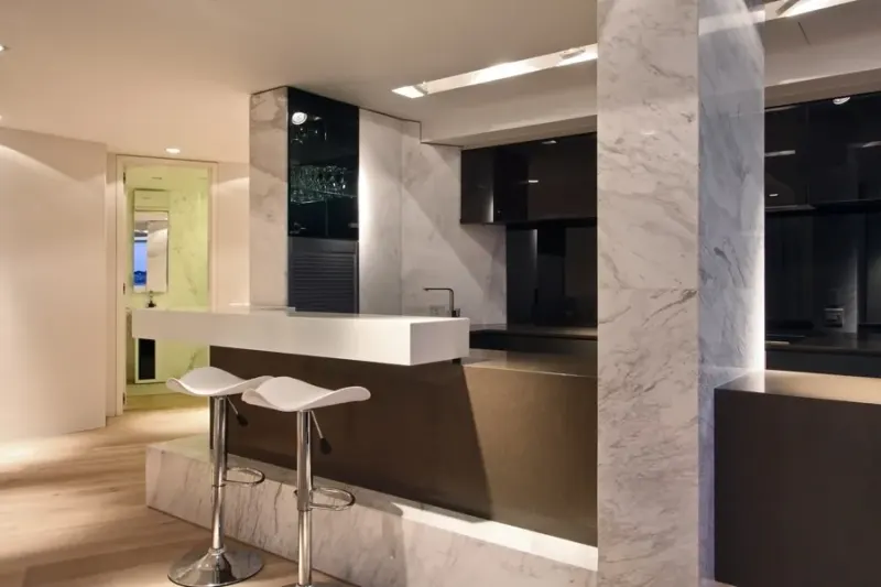 Victoria Rd Luxury Apartment 101 in Bakoven – photo 6