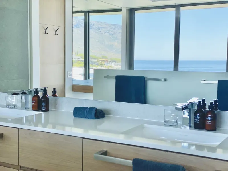 Montana Ruby in Camps Bay – photo 18