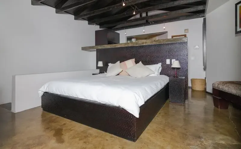 Upper Camps Bay Guest House in Bakoven – photo 7