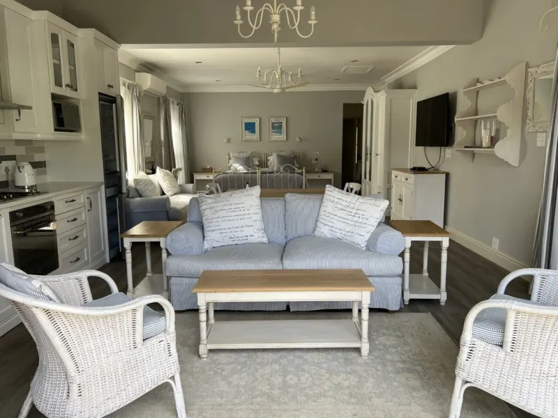Constantia Valley Villa in Silverhurst – photo 42