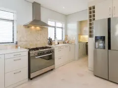 High Level Villa in Green Point – photo 15 thumbnail