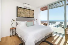 The Rock Penthouse in Camps Bay – photo 15 thumbnail