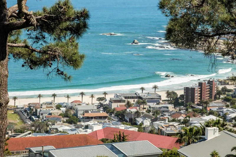 Shoreline Views in Camps Bay – photo 6