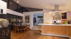 Upper Camps Bay Villa in Bakoven – photo 4 thumbnail