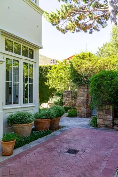 Villa Alamo  in Camps Bay – photo 27 thumbnail