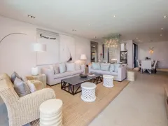 Loader Villa in Green Point – photo 26 thumbnail