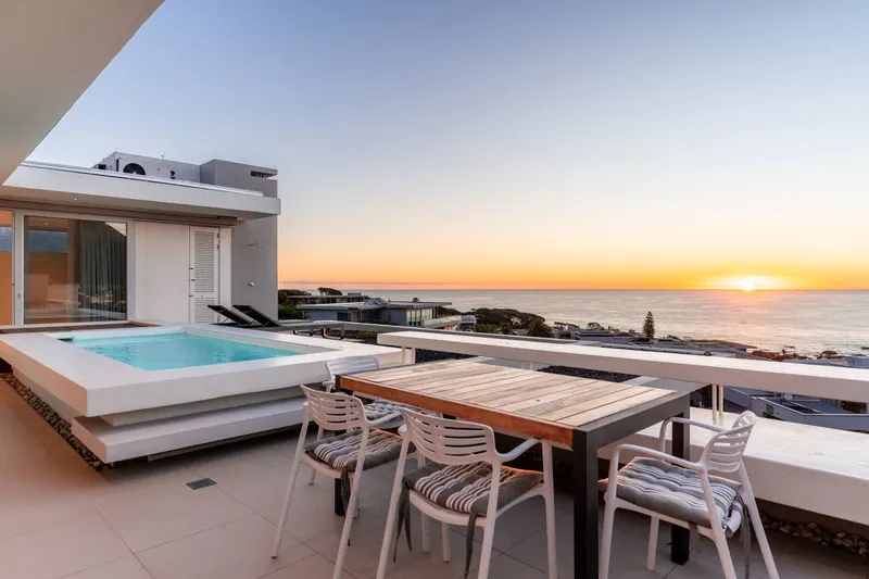Aqua Penthouse in Camps Bay – photo 1