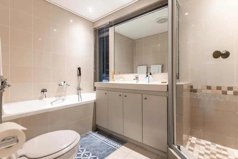 BALI SKYE PENT (CB019B) in Camps Bay – photo 24