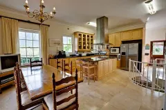 Canterbury Court in Bishopscourt – photo 4 thumbnail