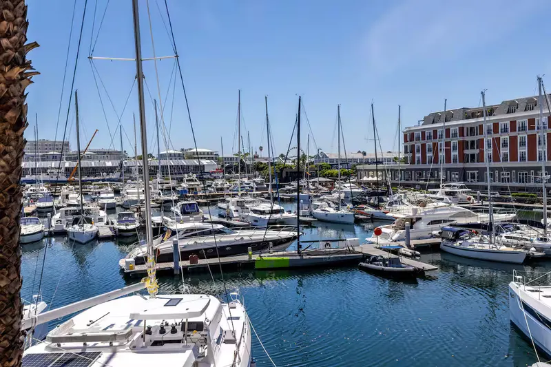 Parergon 103 in V&A Waterfront – photo 13