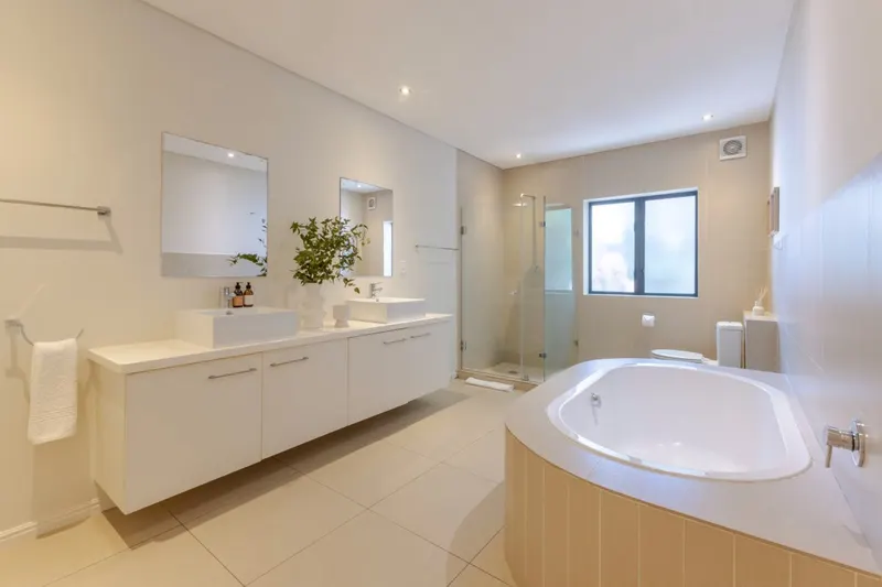 Sea Point Select in Sea Point – photo 12