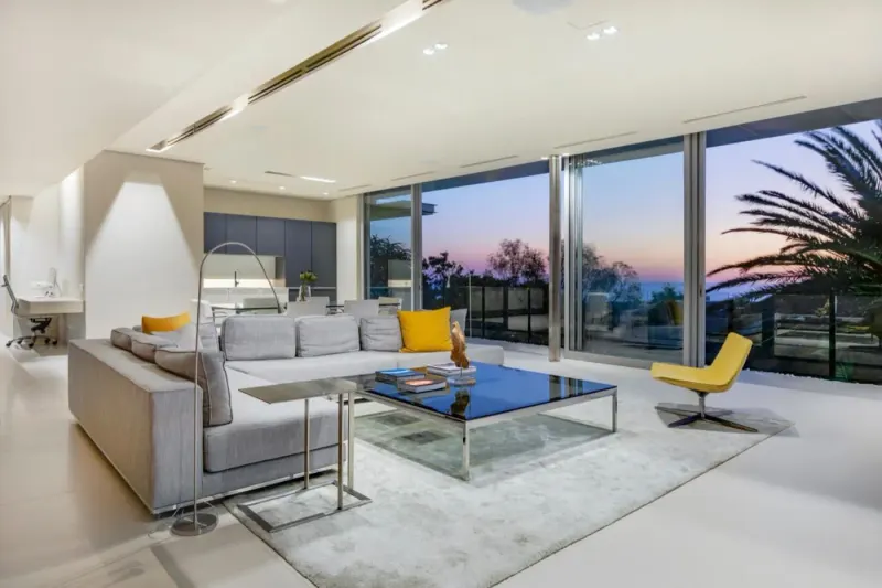 The Crescent in Camps Bay – photo 16