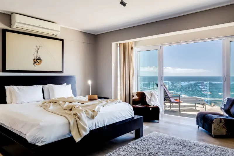 Houghton Steps in camps bay – photo 17