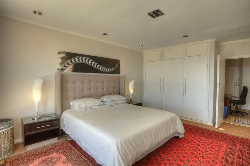 Albermarie Apartment in Mouille Point – photo 6
