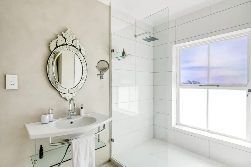 Villa Galazzio  in Camps Bay – photo 14