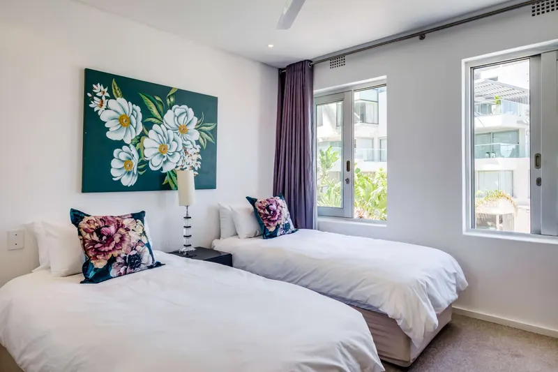 Ocean Breeze in Clifton – photo 9