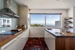 Picasso Villa in Camps Bay – photo 15 thumbnail