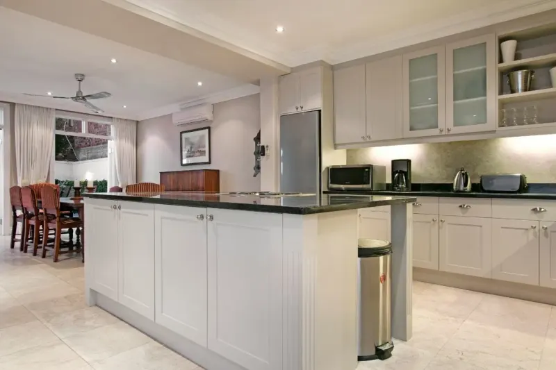 Bingley Place 3 bedroom in Camps Bay – photo 14