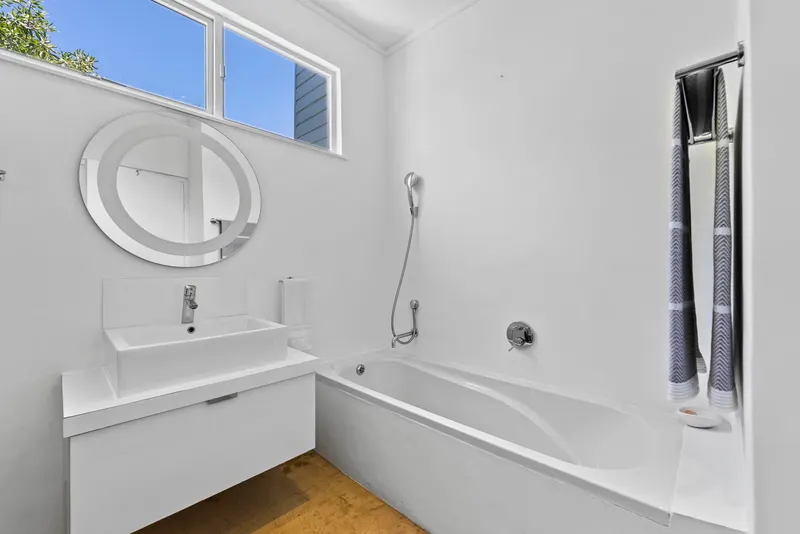 Bungalow Sands in Clifton – photo 11
